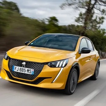 Peugeot 208 V2, 2008 V2 Személygépkocsi