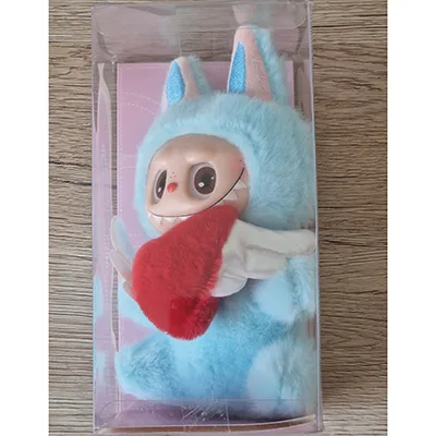 Pop Mart (COUNTERFEIT) THE MONSTERS SPRING WILD AT HOME SERIES SUGAR GLUE PLUSH DOLL PENDANTT Puha játék