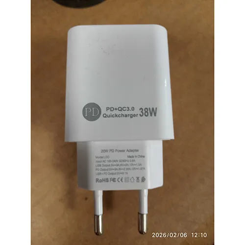 USB töltő