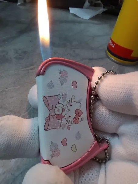 Hello Kitty handbag / Hello Kitty Handtasche Újszerű öngyújtó