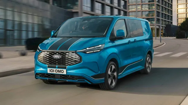 Ford TRANSIT CUSTOM Személyszállító furgon