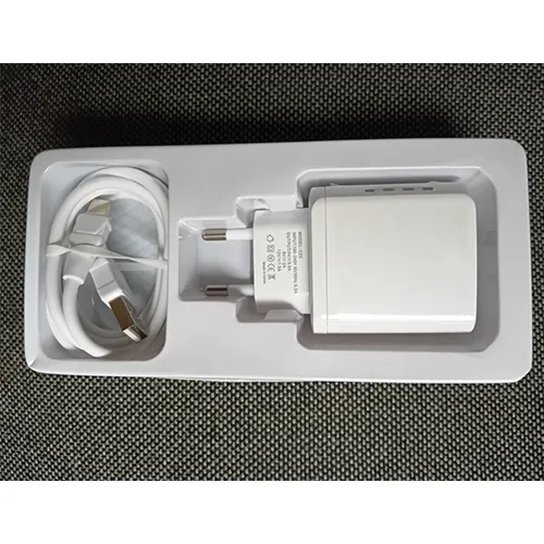 QUICK CHARGER POWER ADAPTOR USB töltő