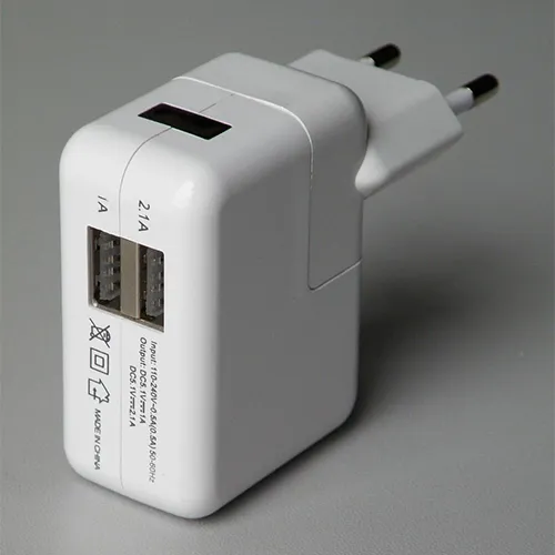 Two-port USB charger USB töltő